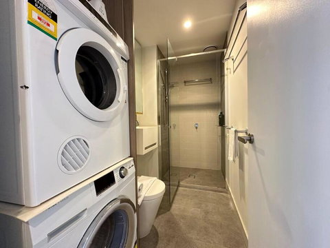 Avant CBD Cozy & Spacious 2BR Residences - Accommodation Batemans Bay 1