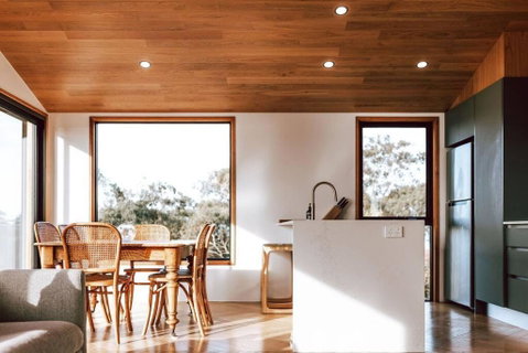 B E R T I E - Central Bicheno - Accommodation Batemans Bay 1