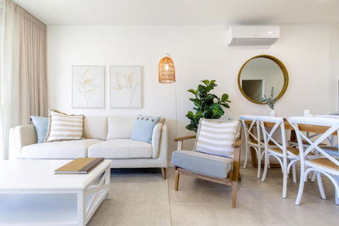 Bay View 2-Bedroom Apartment With BBQ - Accommodation Batemans Bay 3