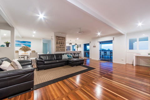 Hayman Views - Accommodation Batemans Bay 17