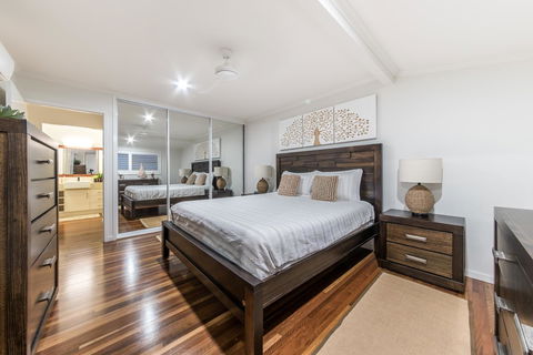 Hayman Views - Accommodation Batemans Bay 16