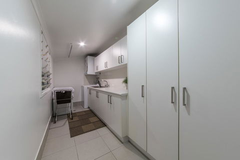 Hayman Views - Accommodation Batemans Bay 4