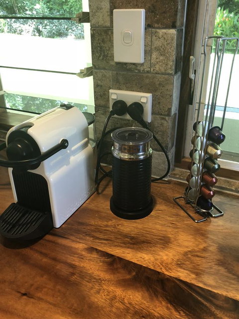 Cairns Beach House Our Oasis - Accommodation Batemans Bay 8