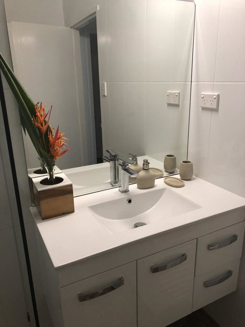 Cairns Beach House Our Oasis - Accommodation Batemans Bay 29