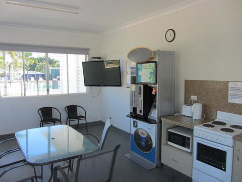 NRMA Bowen Beachfront Holiday Park - Accommodation Batemans Bay 25