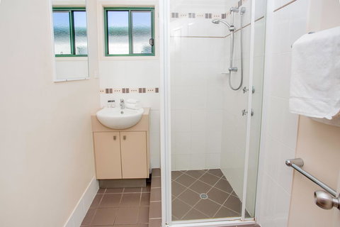 NRMA Bowen Beachfront Holiday Park - Accommodation Batemans Bay 22
