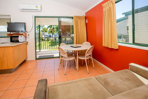 NRMA Bowen Beachfront Holiday Park - Accommodation Batemans Bay 21