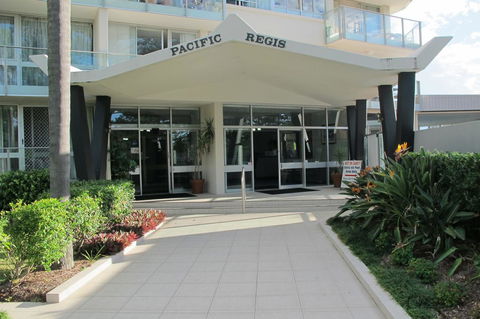 Pacific Regis Beachfront Holiday Apartments - Accommodation Batemans Bay 10