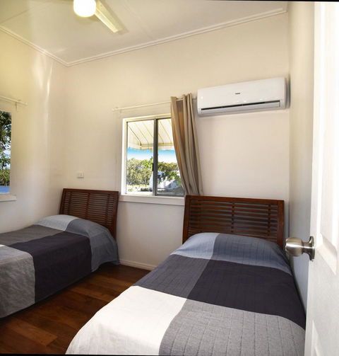 Absolute Waterfront - Accommodation Batemans Bay 3