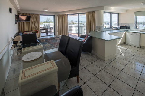 Centrepoint Apartments Caloundra - Accommodation Batemans Bay 38
