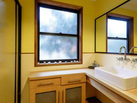Five Bimba (Tractor House) - Accommodation Batemans Bay 14