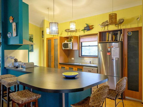 Five Bimba (Tractor House) - Accommodation Batemans Bay 4
