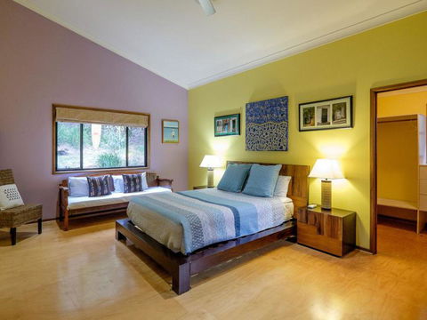 Five Bimba (Tractor House) - Accommodation Batemans Bay 7