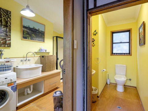 Five Bimba (Tractor House) - Accommodation Batemans Bay 15