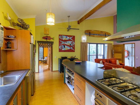 Five Bimba (Tractor House) - Accommodation Batemans Bay 1