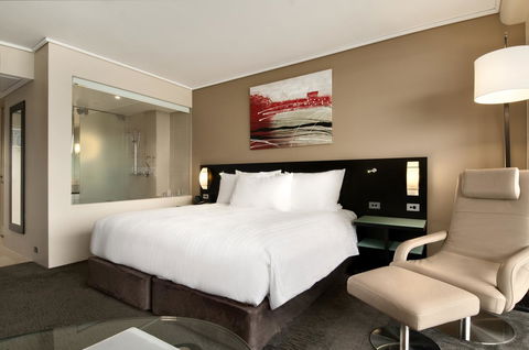 Hilton Cairns - Accommodation Batemans Bay 34