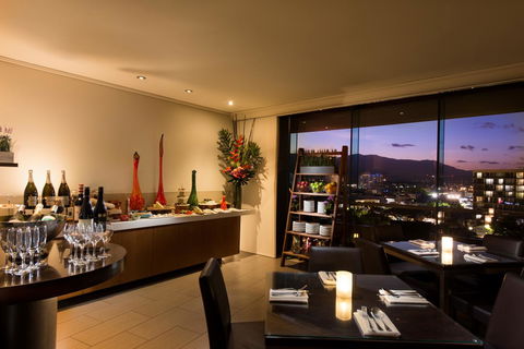 Hilton Cairns - Accommodation Batemans Bay 35