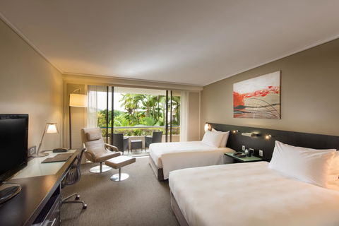 Hilton Cairns - Accommodation Batemans Bay 8