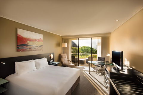 Hilton Cairns - Accommodation Batemans Bay 9