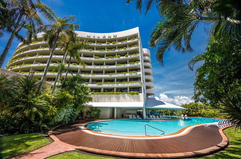 Hilton Cairns - Accommodation Batemans Bay 0