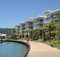 Boathouse Port of Airlie - Accommodation Batemans Bay