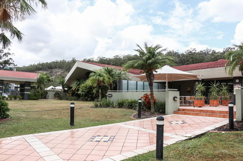 Salisbury Hotel Motel - Accommodation Batemans Bay 0