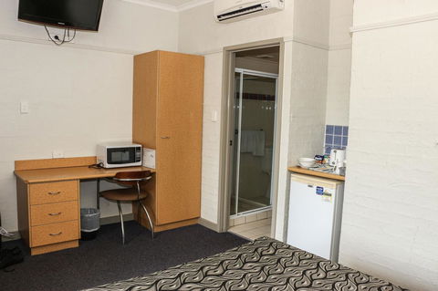 Salisbury Hotel Motel - Accommodation Batemans Bay 18