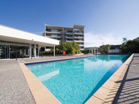 Oaks Brisbane Mews Suites - Accommodation Batemans Bay 0