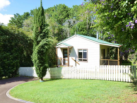Apple Tree Cottage Montville - Accommodation Batemans Bay 15