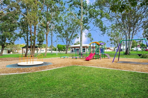 Lowset Sweetie, Central To Everything - Partridge St, Bongaree - Accommodation Batemans Bay 17