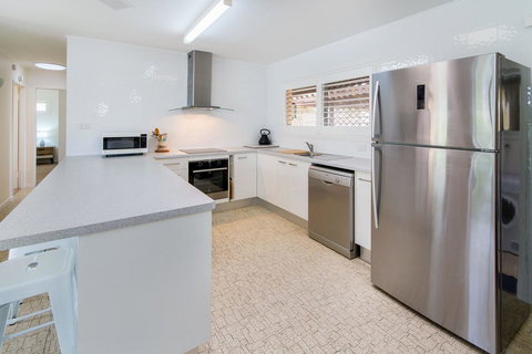 Lowset Sweetie, Central To Everything - Partridge St, Bongaree - Accommodation Batemans Bay 18