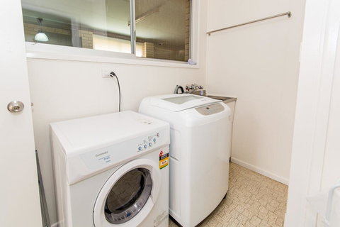 Lowset Sweetie, Central To Everything - Partridge St, Bongaree - Accommodation Batemans Bay 10