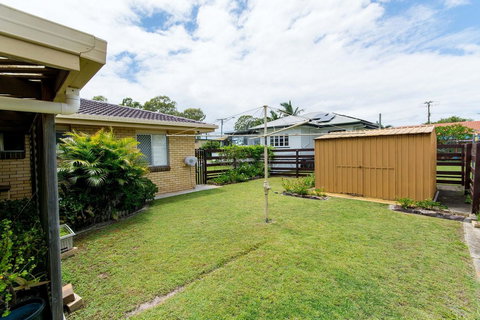 Lowset Sweetie, Central To Everything - Partridge St, Bongaree - Accommodation Batemans Bay 4
