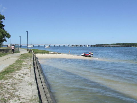 Spacious Family Unit With Incredible Views. - Accommodation Batemans Bay 15