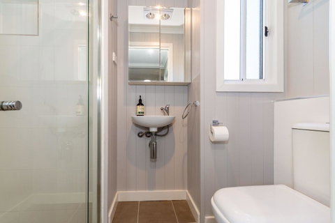 Fabulous Family Destination In Paradise Parade, Bongaree - Accommodation Batemans Bay 7