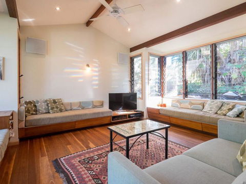 Laguna House - Accommodation Batemans Bay 4