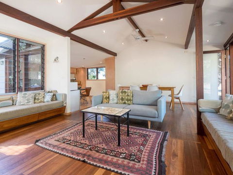 Laguna House - Accommodation Batemans Bay 9