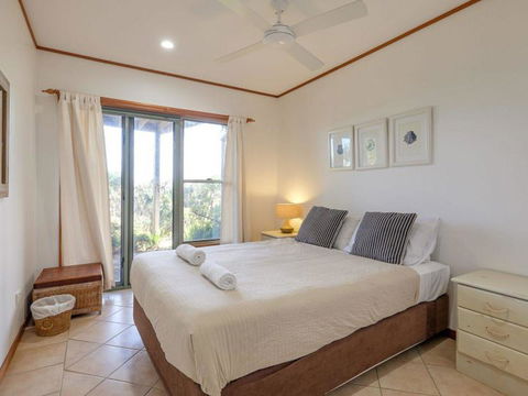 Claytons 1 By Discover Stradbroke - Accommodation Batemans Bay 14