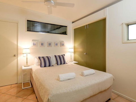 Claytons 1 By Discover Stradbroke - Accommodation Batemans Bay 11