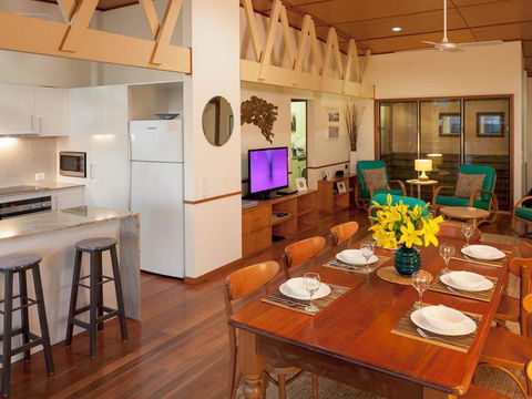 Claytons 1 By Discover Stradbroke - Accommodation Batemans Bay 0