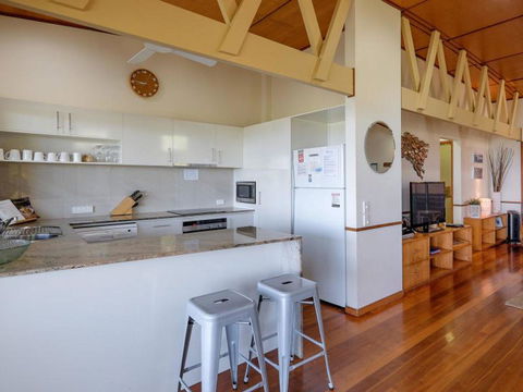Claytons 1 By Discover Stradbroke - Accommodation Batemans Bay 21