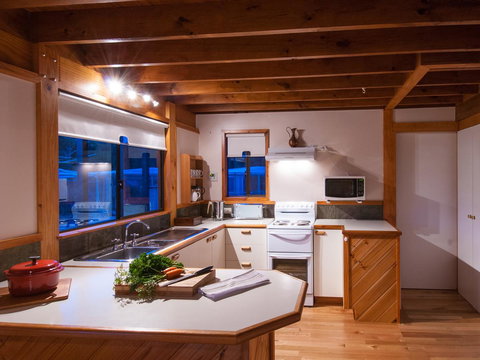 Parnella Adventure Bay, Bruny Island - Accommodation Batemans Bay 12