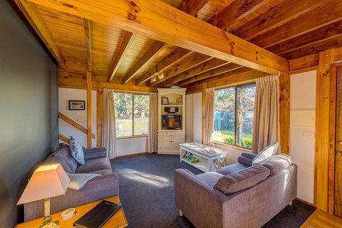 Parnella Adventure Bay, Bruny Island - Accommodation Batemans Bay 1