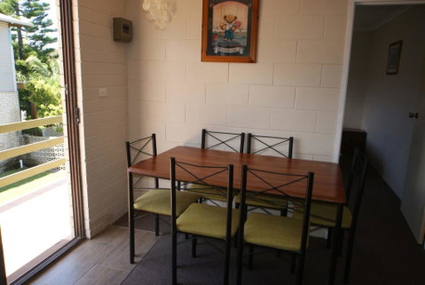'Bay Dream' Upstairs Unit Three - Accommodation Batemans Bay 1