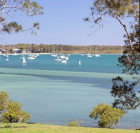 'Corlette Waterfront' 2/44 Danalene Parade - Waterfront Luxury WIFI Aircon Boat Parking - Accommodation Batemans Bay