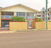 'Mooring One Downstairs' 23 Shoal Bay Rd - Fantastic ground floor duplex with views WIFI and Air Conditioning - Accommodation Batemans Bay