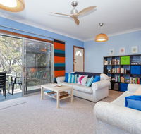 'Rutland' 1/13 Cromarty Road - pet friendly boat parking water views air con - Accommodation Batemans Bay