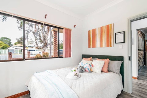 1 Private Double Room In Berala 1 Minute Away From Train Station - SHAREHOUSE - Accommodation Batemans Bay 0