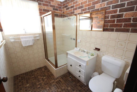 1/2 Brunswick Avenue - Accommodation Batemans Bay 3