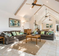 12 Childe Street Byron Bay - Absolute Belongil Summerhouse - Accommodation Batemans Bay